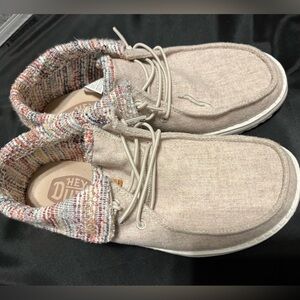 Hey Dudes kids women’s shoes